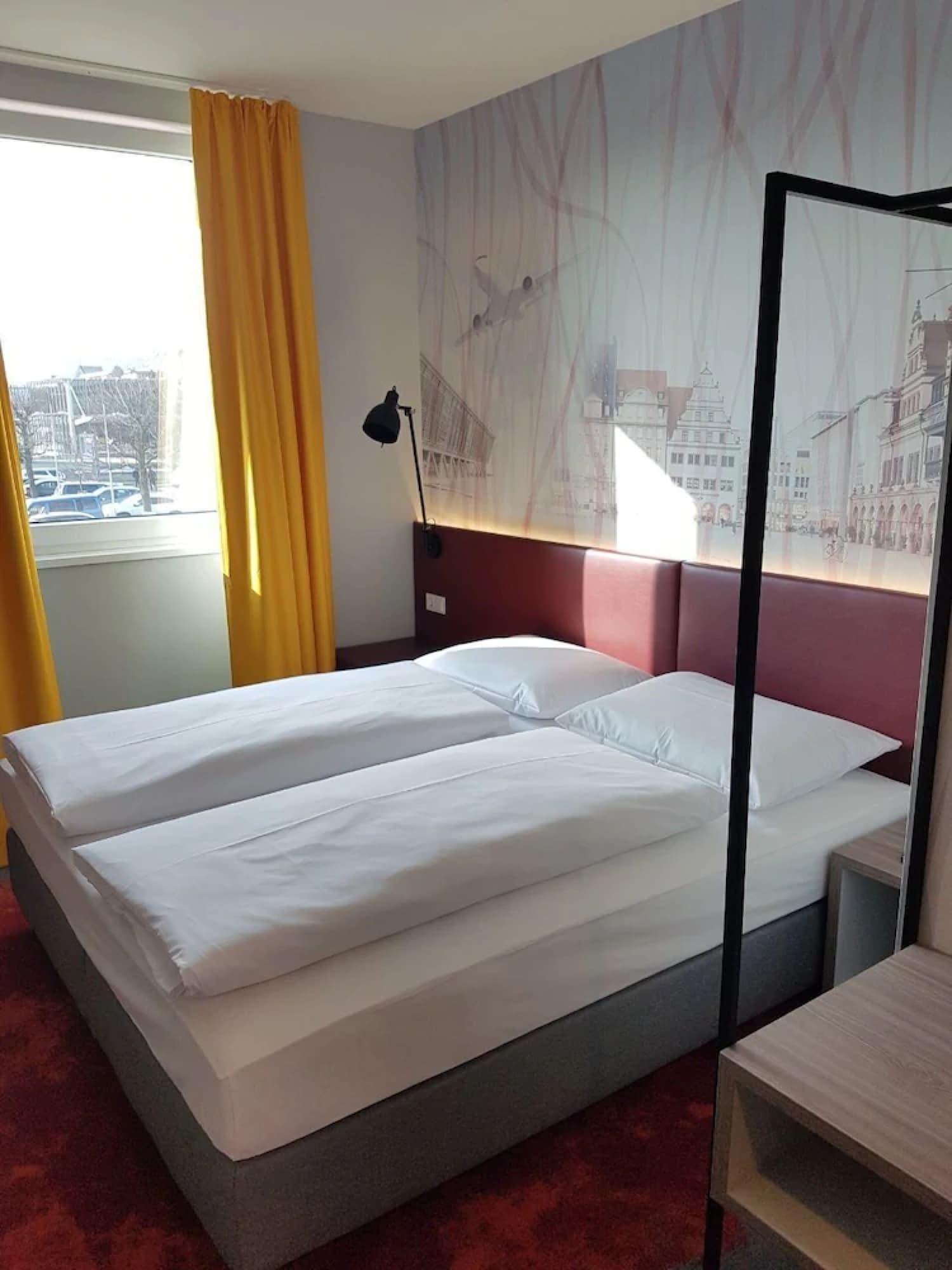 Campanile Leipzig Halle Airport シュクロイディッツ エクステリア 写真