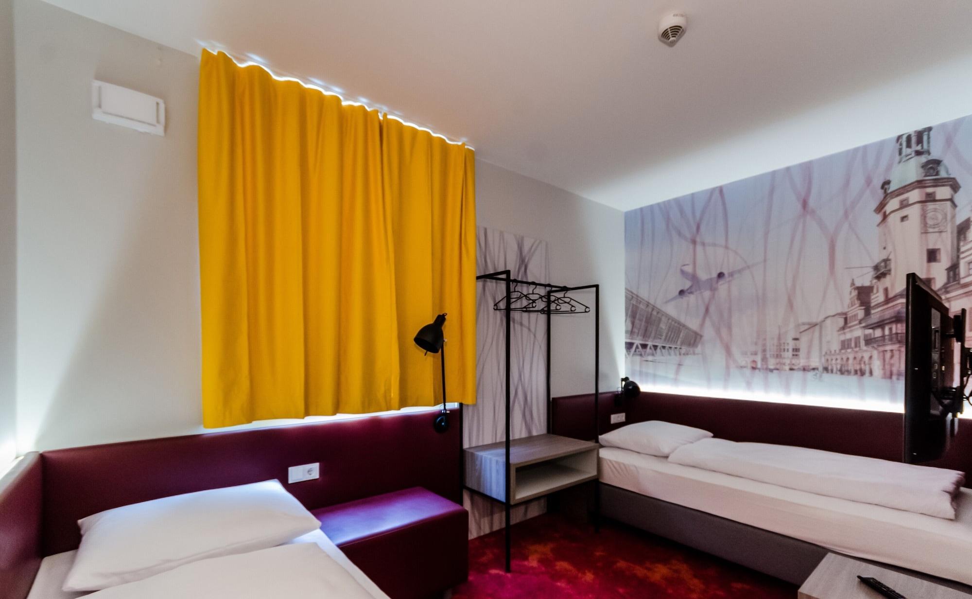 Campanile Leipzig Halle Airport シュクロイディッツ エクステリア 写真