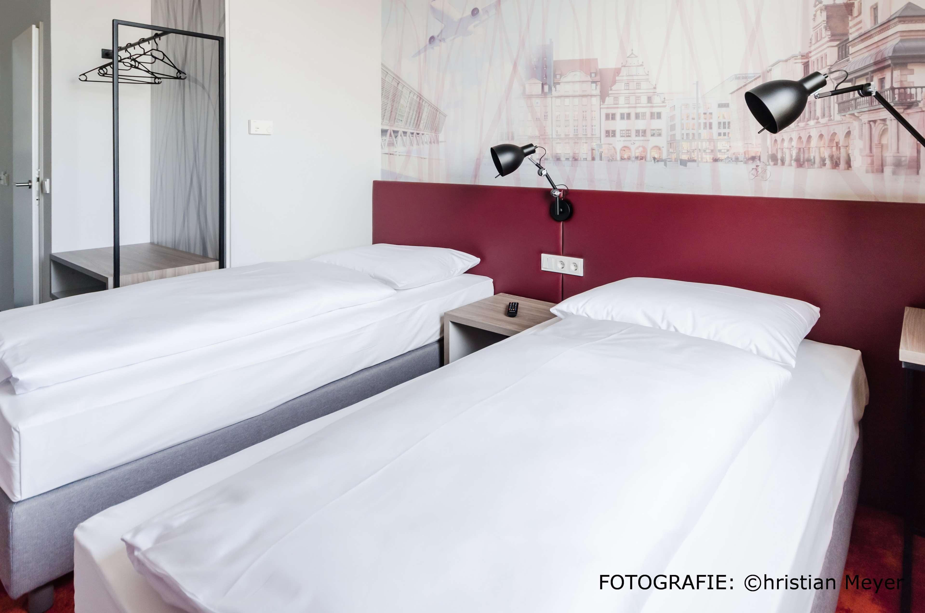 Campanile Leipzig Halle Airport シュクロイディッツ エクステリア 写真