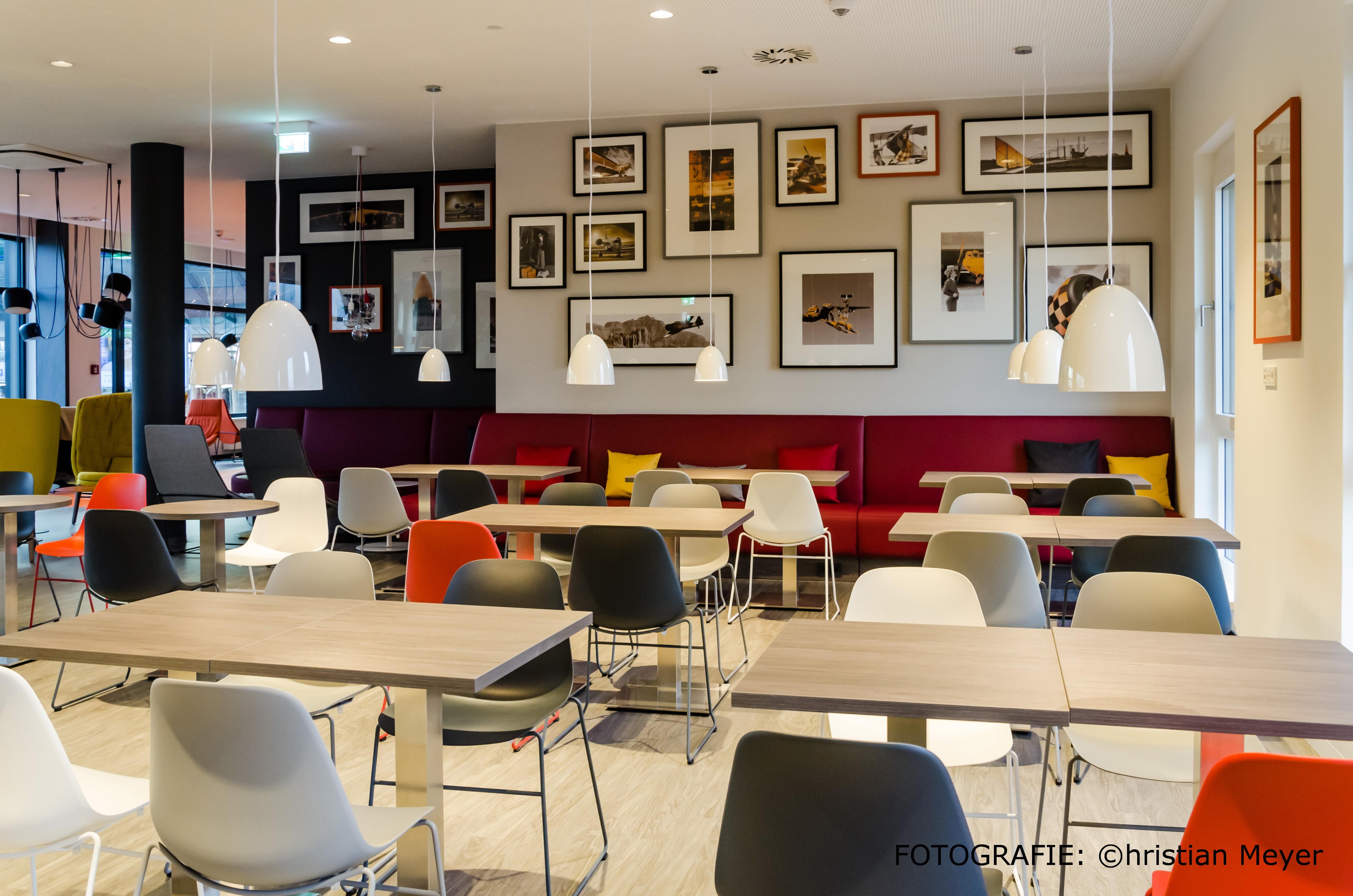 Campanile Leipzig Halle Airport シュクロイディッツ エクステリア 写真