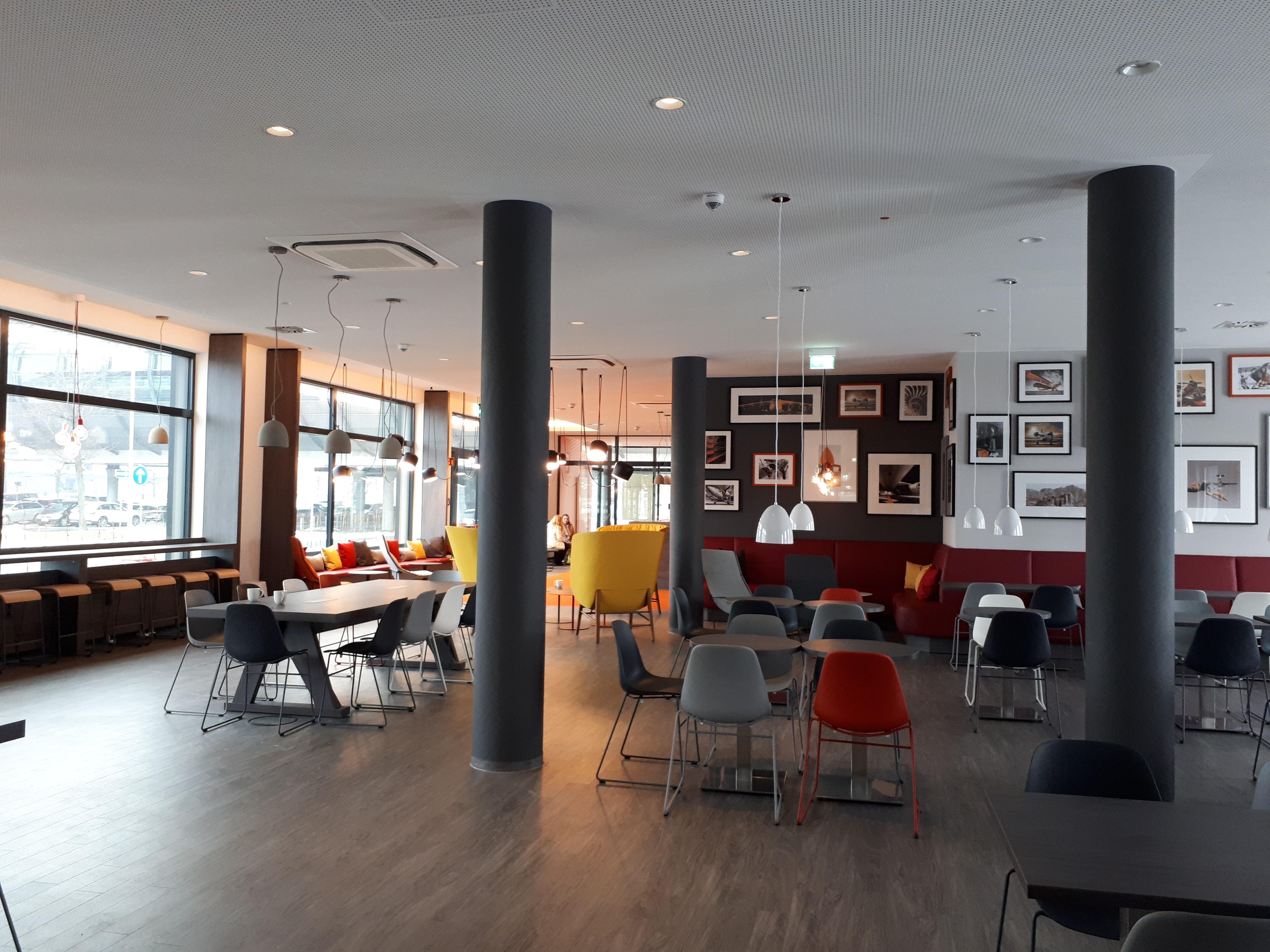 Campanile Leipzig Halle Airport シュクロイディッツ エクステリア 写真