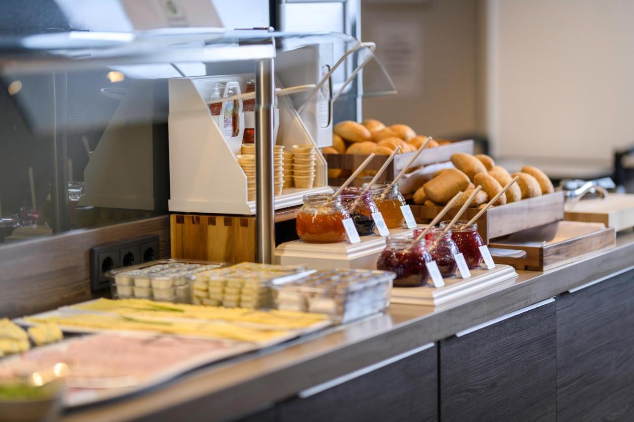 Campanile Leipzig Halle Airport シュクロイディッツ エクステリア 写真